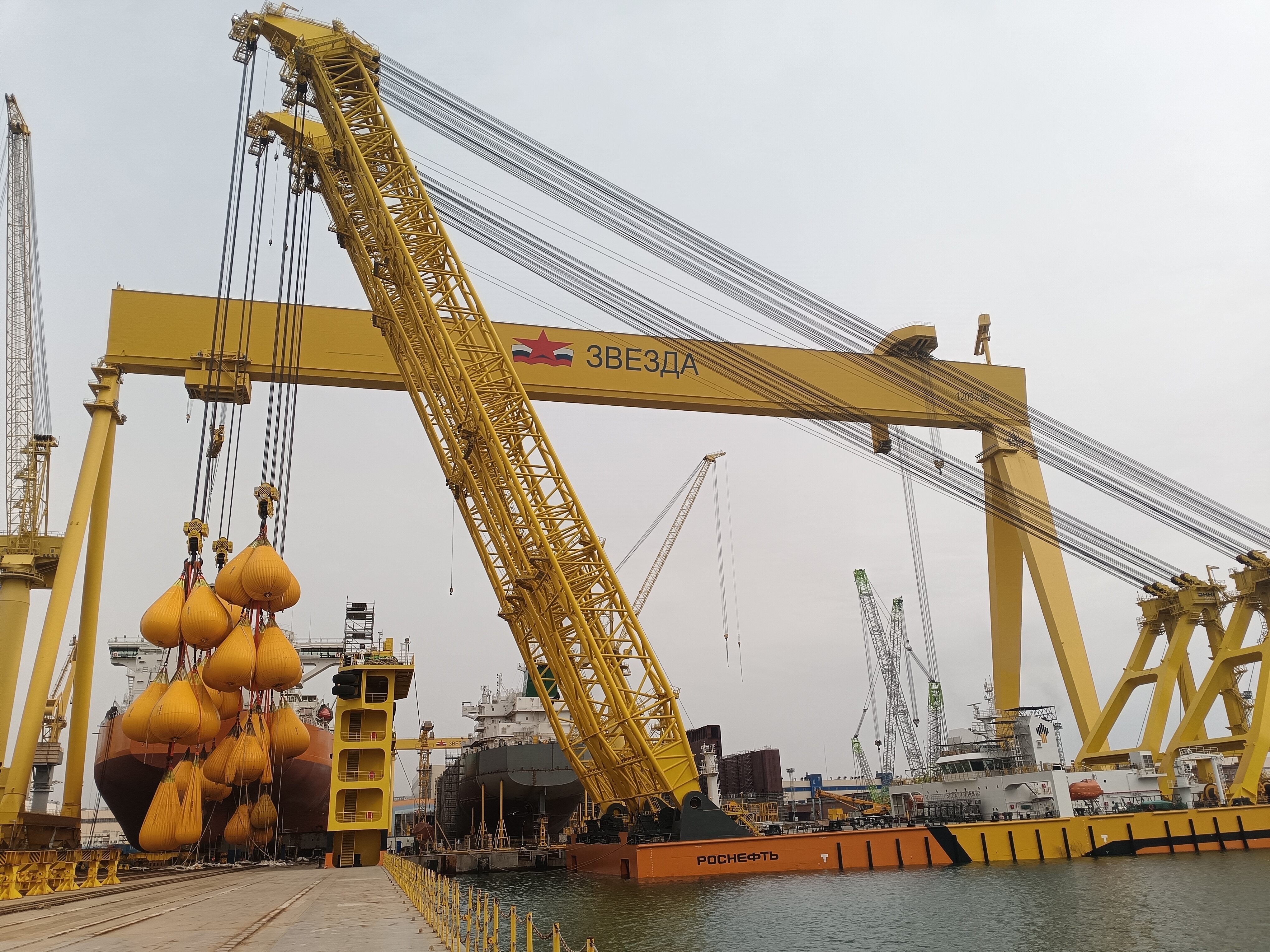 Water bag lifting test  fifteen