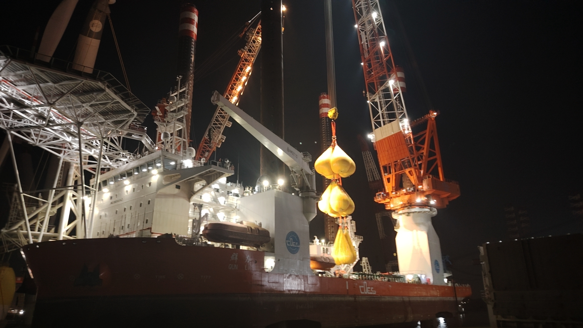 Water bag lifting test twelve