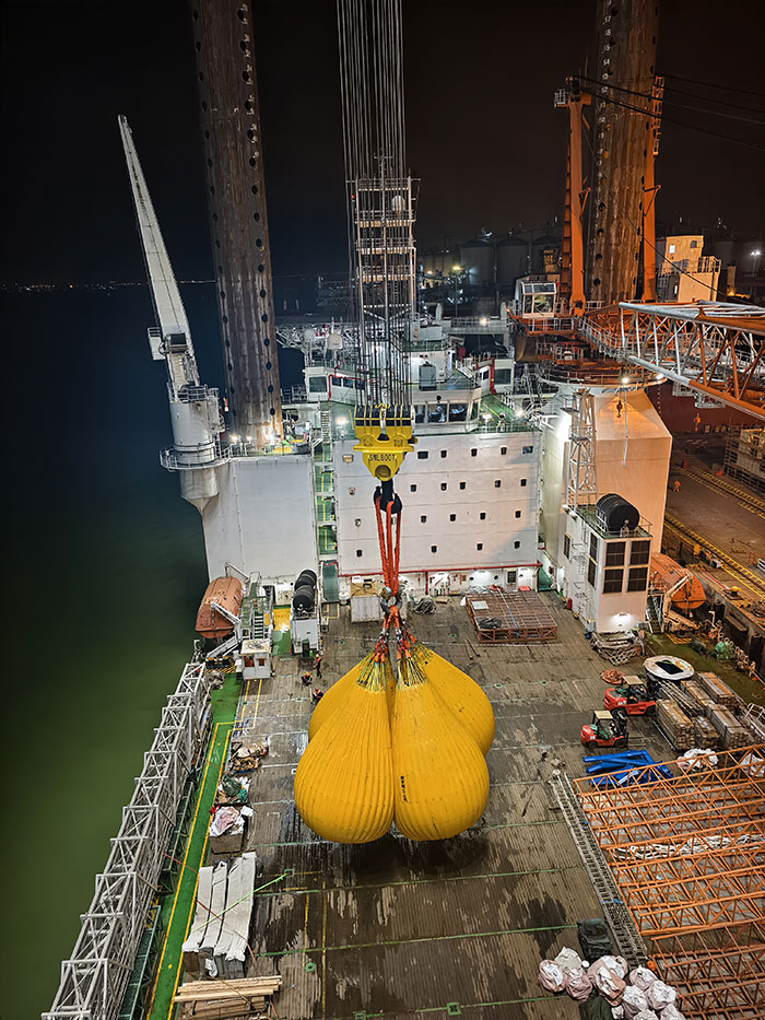 Water bag lifting test eleven