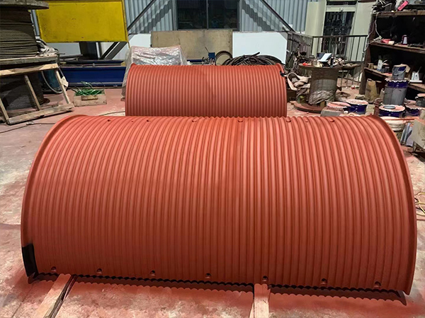 Fence skin roller